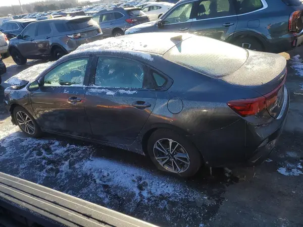 3KPF24AD2RE834725 2024 KIA FORTE - Image 2