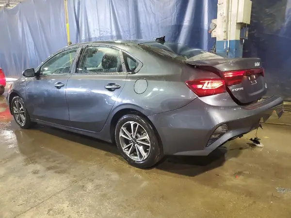 3KPF24AD2RE834885 2024 KIA FORTE - Image 2