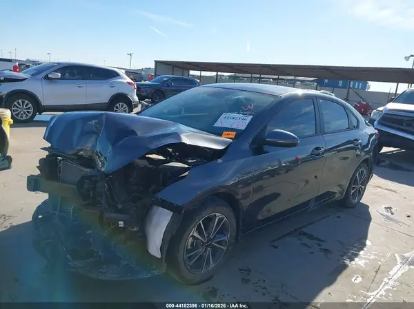 3KPF24AD2RE840850 2024 KIA FORTE - Image 2