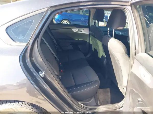 3KPF24AD2RE840850 2024 KIA FORTE - Image 8