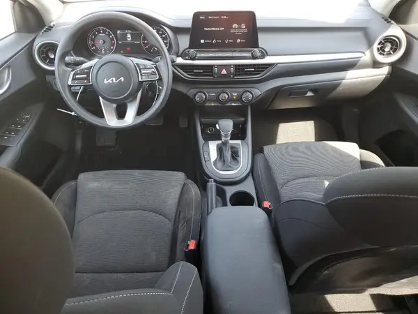 3KPF24AD2RE841352 2024 KIA FORTE - Image 8