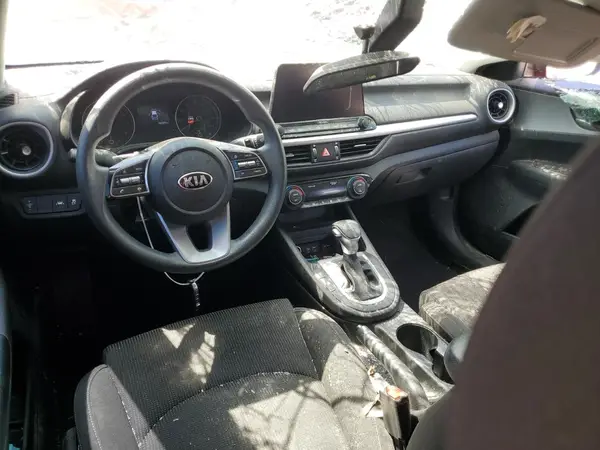 3KPF24AD3KE005958 2019 KIA FORTE - Image 8