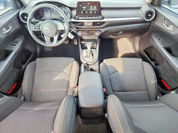 3KPF24AD3KE006737 2019 KIA FORTE - Image 8