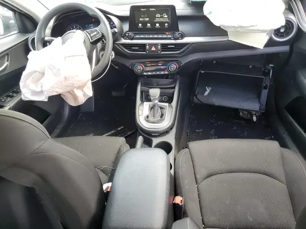 3KPF24AD3KE007970 2019 KIA FORTE - Image 8