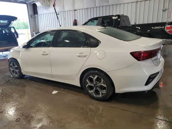 3KPF24AD3KE009699 2019 KIA FORTE - Image 2