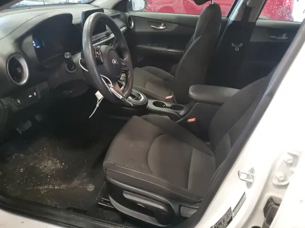 3KPF24AD3KE009699 2019 KIA FORTE - Image 7