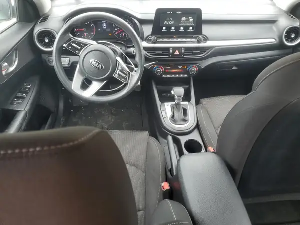 3KPF24AD3KE009699 2019 KIA FORTE - Image 8
