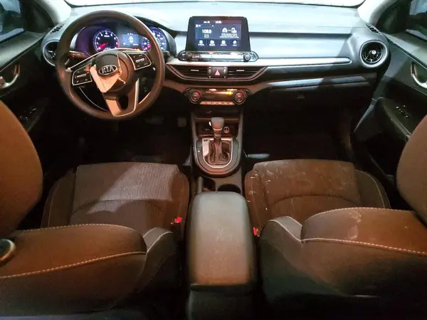 3KPF24AD3KE010836 2019 KIA FORTE - Image 8
