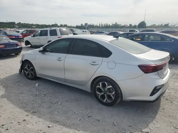 3KPF24AD3KE011162 2019 KIA FORTE - Image 2
