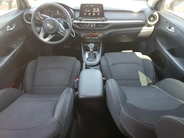 3KPF24AD3KE011274 2019 KIA FORTE - Image 8