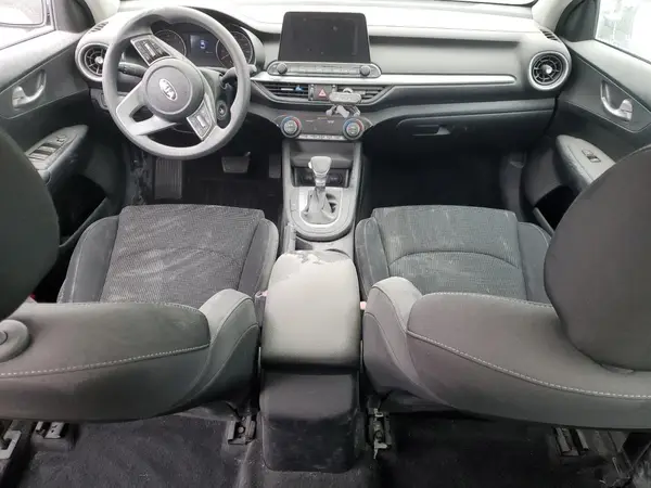 3KPF24AD3KE014563 2019 KIA FORTE - Image 8