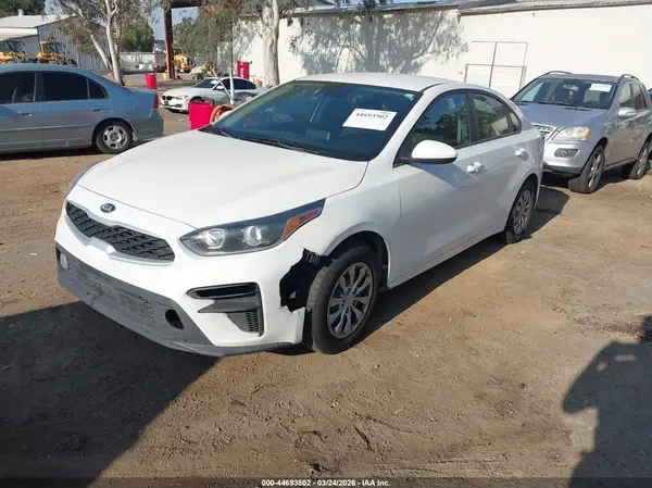 3KPF24AD3KE014594 2019 KIA FORTE - Image 2