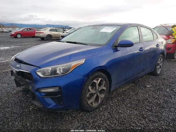 3KPF24AD3KE018547 2019 KIA FORTE - Image 2
