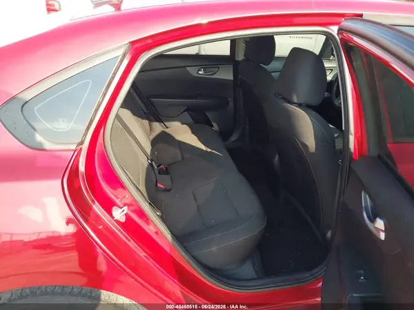 3KPF24AD3KE019259 2019 KIA FORTE - Image 8