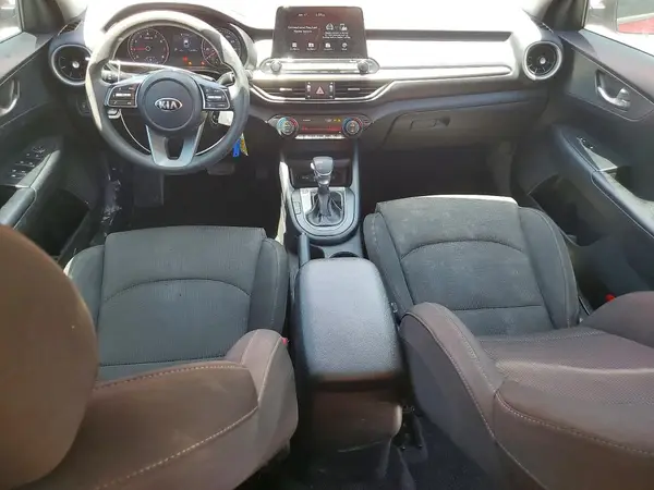 3KPF24AD3KE019617 2019 KIA FORTE - Image 8