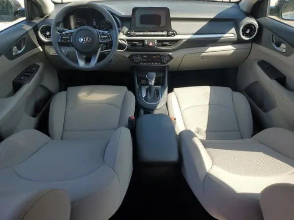3KPF24AD3KE020668 2019 KIA FORTE - Image 8