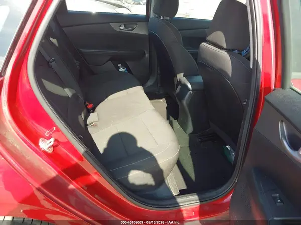 3KPF24AD3KE027460 2019 KIA FORTE - Image 8