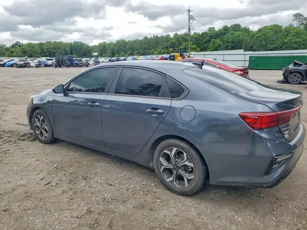 3KPF24AD3KE029581 2019 KIA FORTE - Image 2