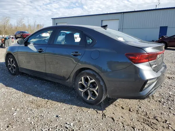 3KPF24AD3KE032304 2019 KIA FORTE - Image 2