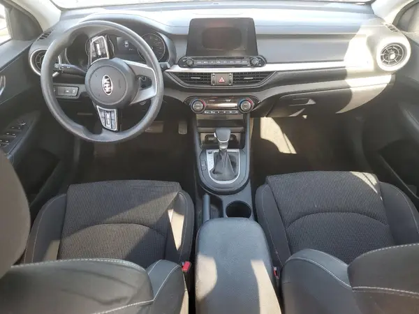 3KPF24AD3KE032481 2019 KIA FORTE - Image 8