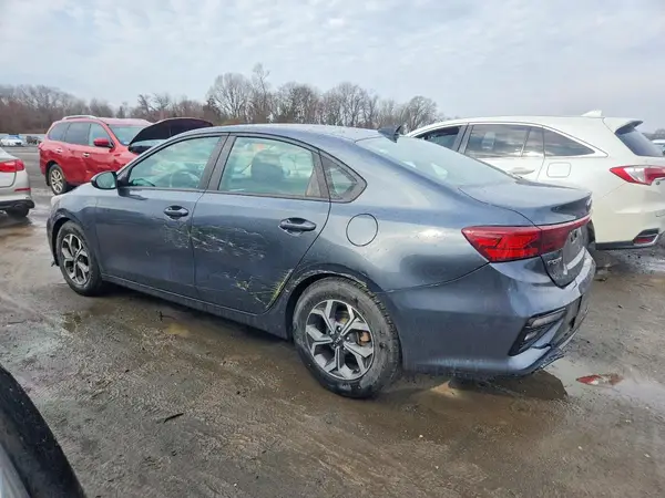 3KPF24AD3KE032528 2019 KIA FORTE - Image 2
