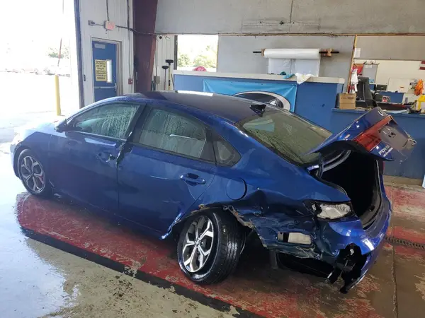 3KPF24AD3KE042475 2019 KIA FORTE - Image 2
