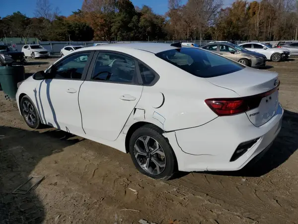 3KPF24AD3KE043206 2019 KIA FORTE - Image 2