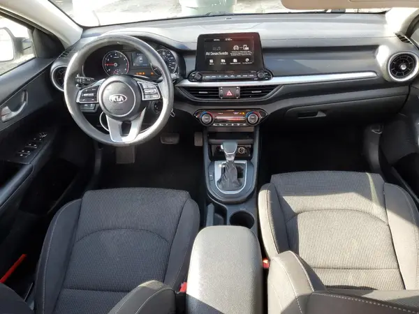 3KPF24AD3KE043206 2019 KIA FORTE - Image 8