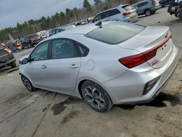 3KPF24AD3KE045120 2019 KIA FORTE - Image 2