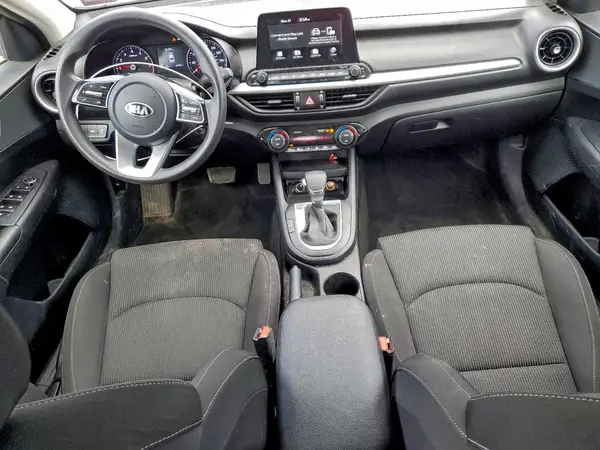 3KPF24AD3KE045120 2019 KIA FORTE - Image 8