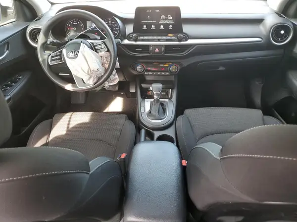 3KPF24AD3KE049328 2019 KIA FORTE - Image 8