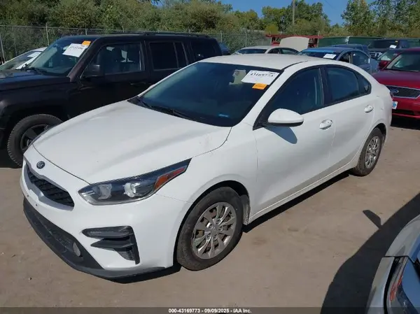 3KPF24AD3KE050849 2019 KIA FORTE - Image 2