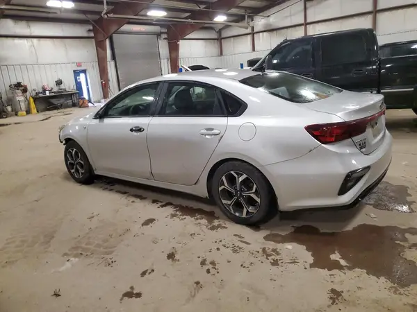 3KPF24AD3KE052889 2019 KIA FORTE - Image 2
