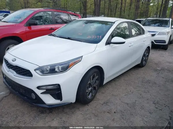 3KPF24AD3KE053394 2019 KIA FORTE - Image 2