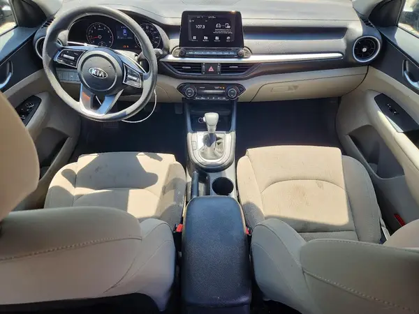 3KPF24AD3KE061480 2019 KIA FORTE - Image 8