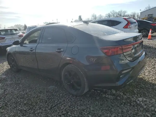 3KPF24AD3KE063813 2019 KIA FORTE - Image 2