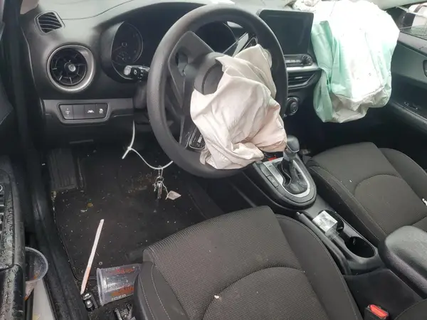 3KPF24AD3KE065657 2019 KIA FORTE - Image 8