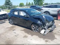 3KPF24AD3KE065660 2019 KIA FORTE