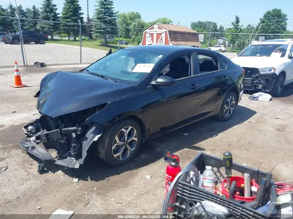 3KPF24AD3KE065660 2019 KIA FORTE - Image 2