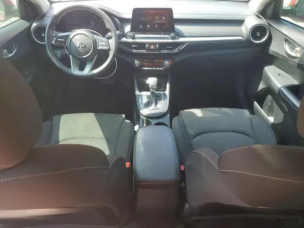 3KPF24AD3KE065853 2019 KIA FORTE - Image 8