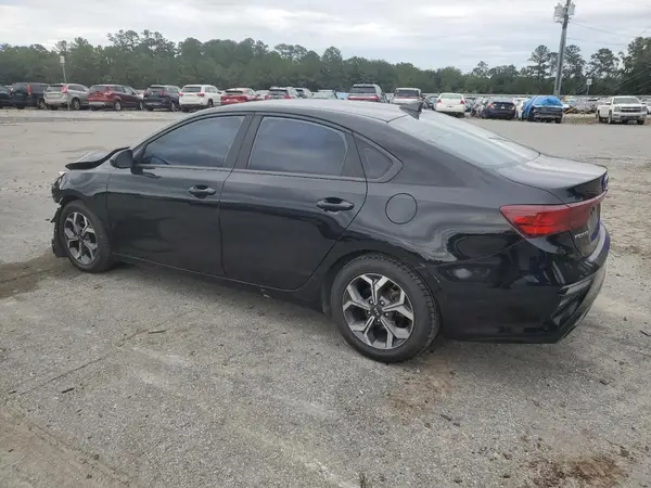 3KPF24AD3KE067621 2019 KIA FORTE - Image 2