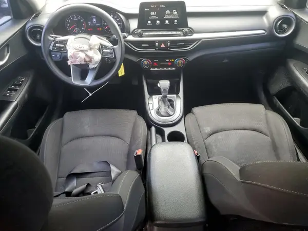 3KPF24AD3KE067621 2019 KIA FORTE - Image 8