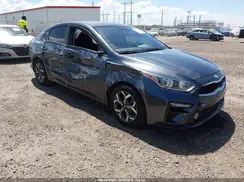 3KPF24AD3KE068915 2019 KIA FORTE