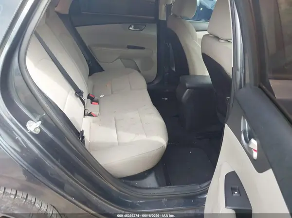 3KPF24AD3KE070745 2019 KIA FORTE - Image 8