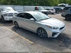 3KPF24AD3KE071152 2019 KIA FORTE