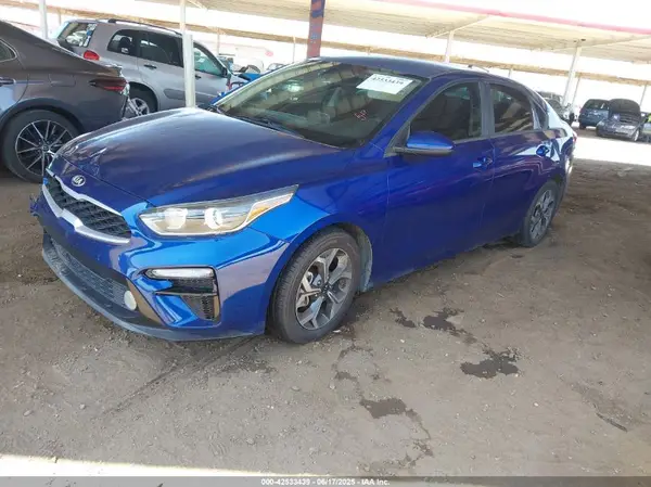 3KPF24AD3KE071846 2019 KIA FORTE - Image 2