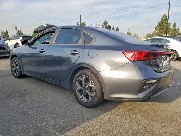 3KPF24AD3KE076397 2019 KIA FORTE - Image 2