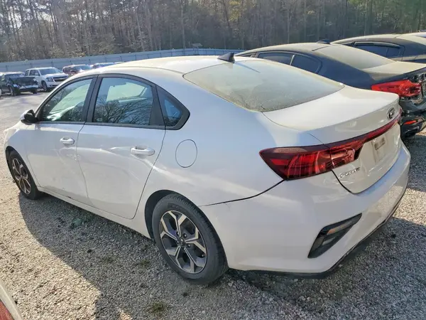 3KPF24AD3KE077680 2019 KIA FORTE - Image 2