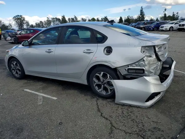 3KPF24AD3KE077713 2019 KIA FORTE - Image 2