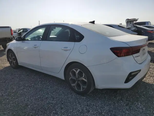 3KPF24AD3KE077744 2019 KIA FORTE - Image 2